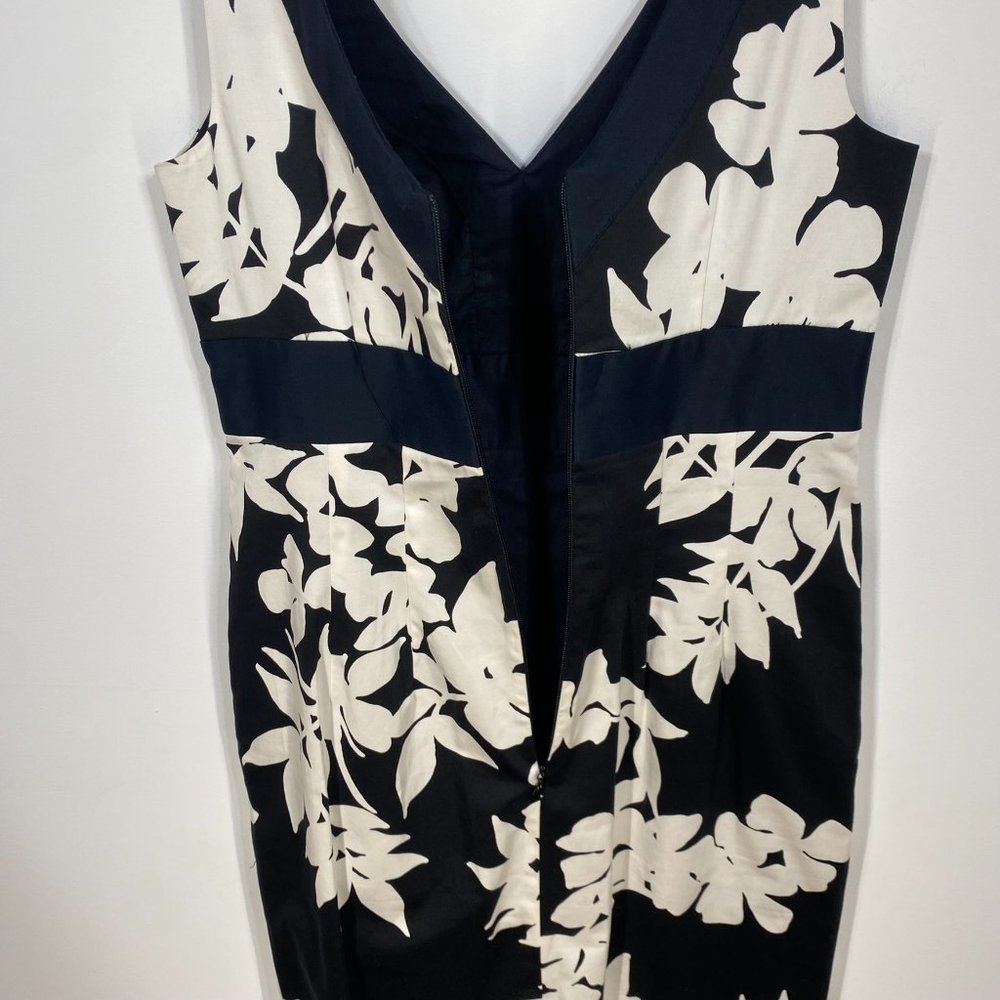 White House Black Market Black White Floral Sleeveless Dress, Size 00 - Picture 6 of 6